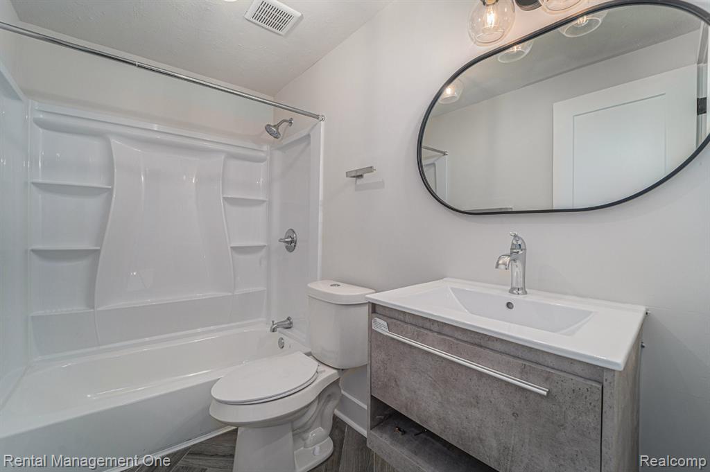 575 E Drayton Street, Ferndale, MI 48220 — Photo 11