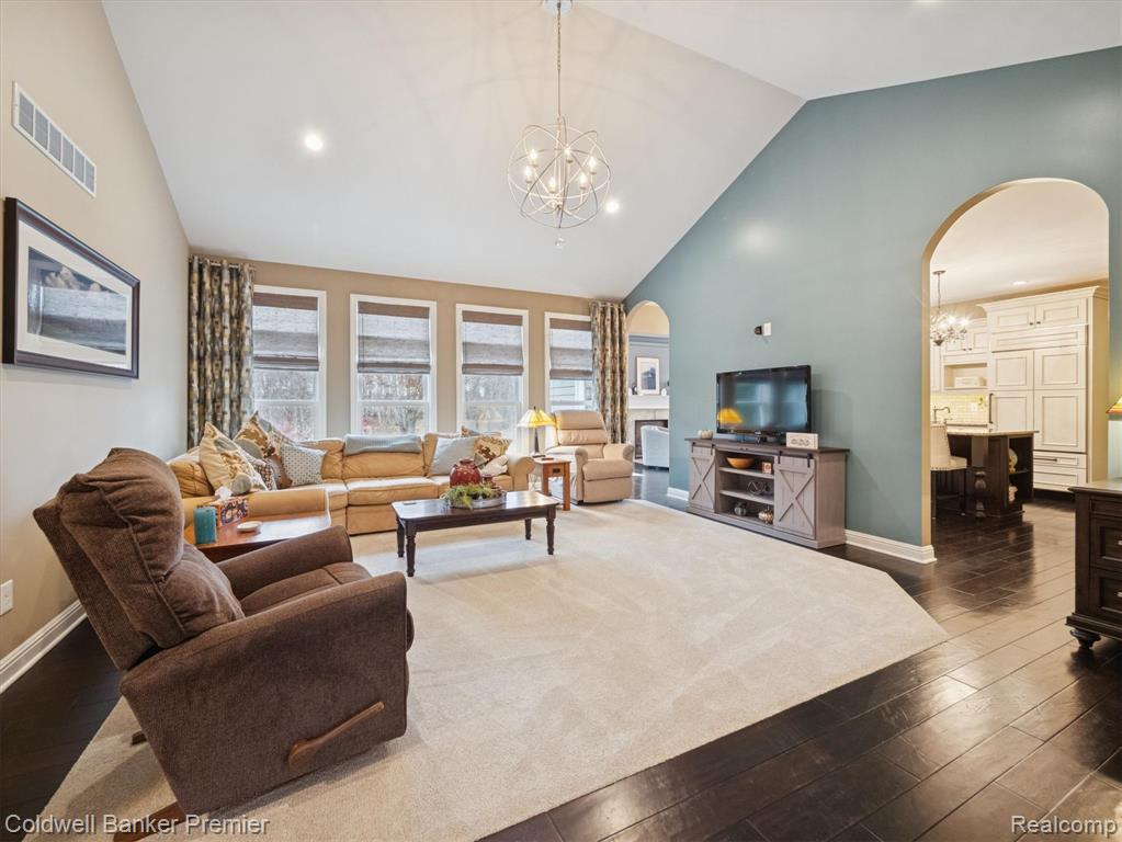 214 Presidio Drive, Ortonville, MI 48462 — Photo 9