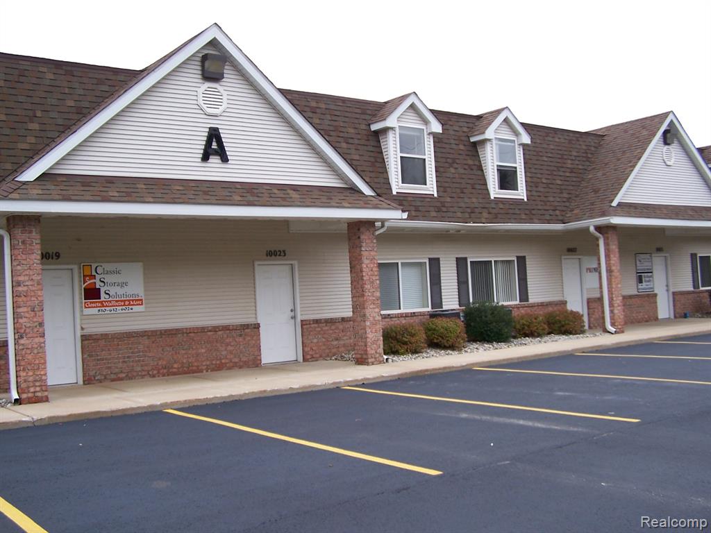 10031A BERGIN Road, Howell, MI 48843