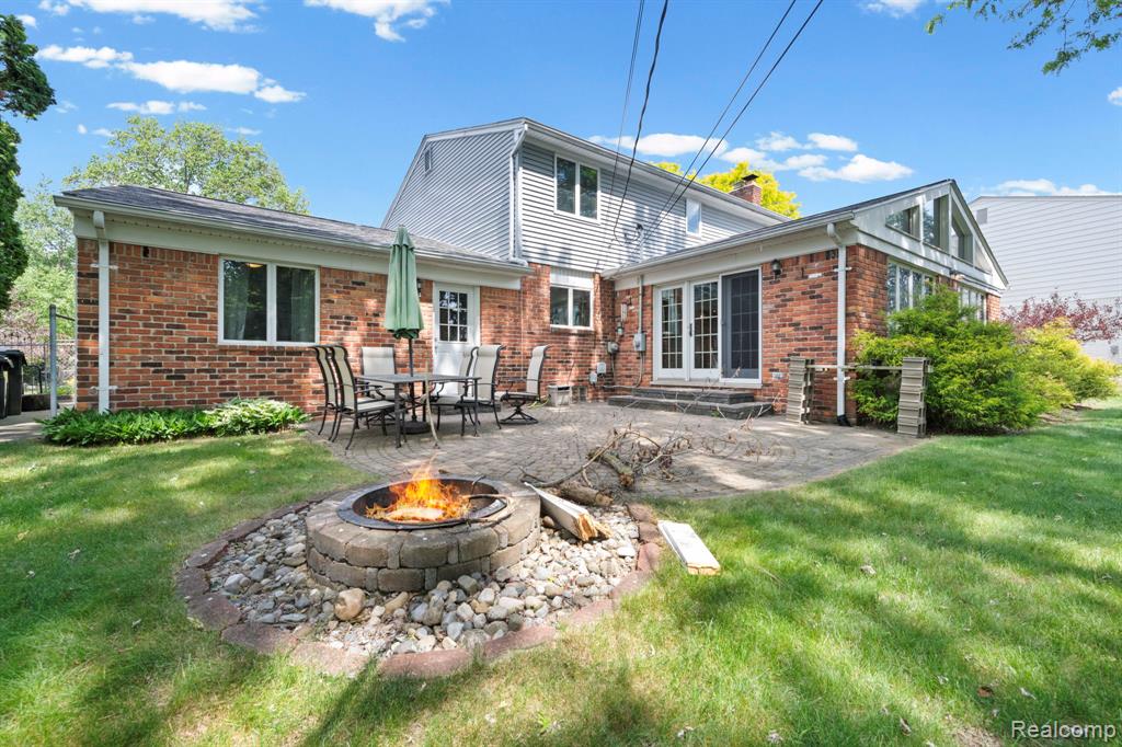 871 Spartan Drive, Rochester Hills, MI 48309 — Photo 47