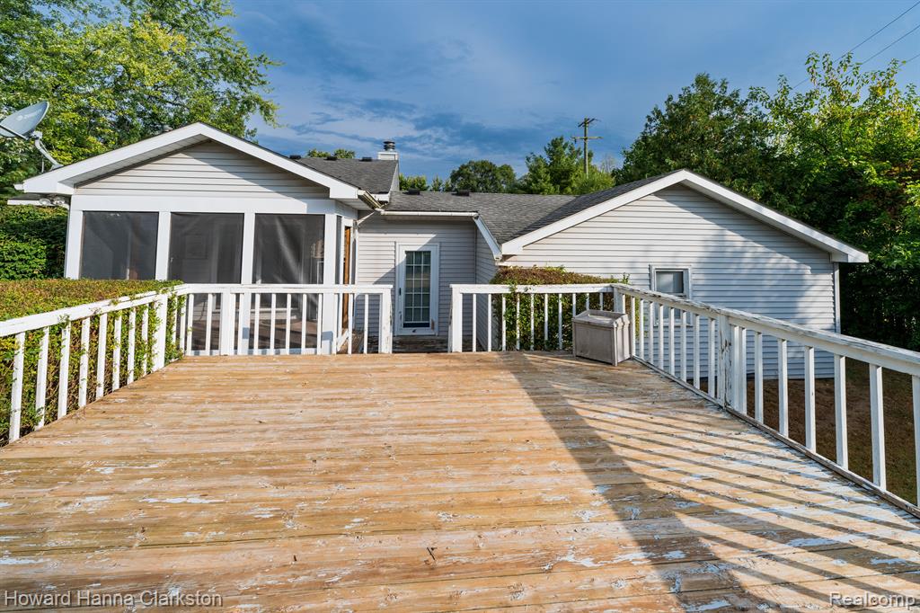 6183 Jameson Drive, Waterford, MI 48329 — Photo 20