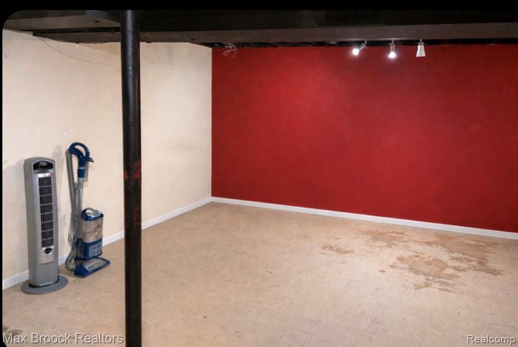 8223 San Marco Boulevard, Sterling Heights, MI 48313 — Photo 14