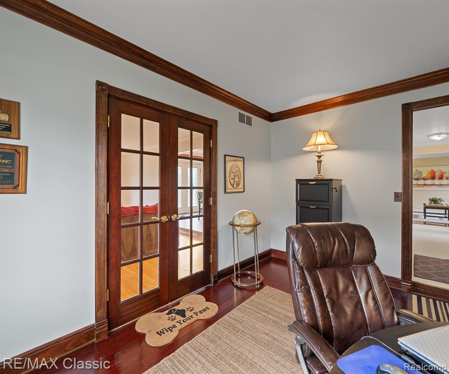 45597 HOLMES Drive, Canton, MI 48187 — Photo 31
