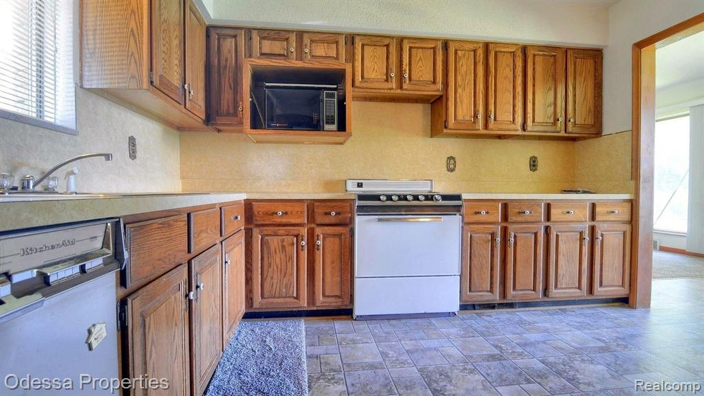 42431 MOUND Road, Sterling Heights, MI 48314 — Photo 7