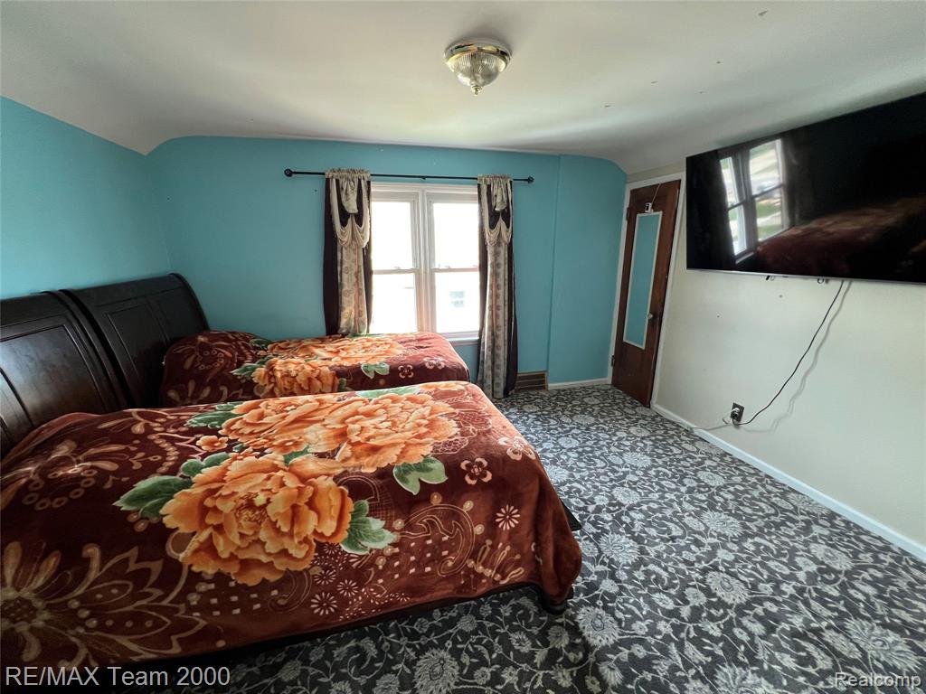 6410 Orchard Avenue, Dearborn, MI 48126 — Photo 24