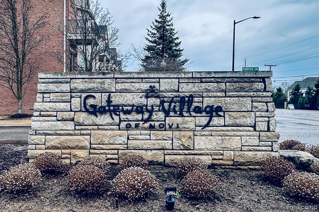 41572 HAMLET Lane, Novi, MI — Photo 2