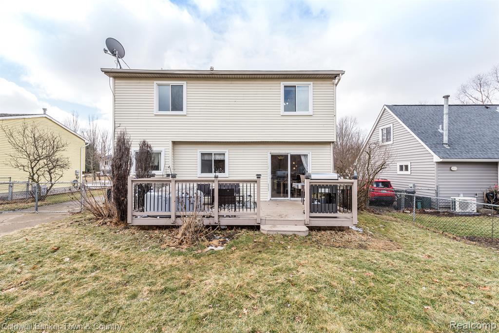 915 TANAGER Trail, Howell, MI 48843 — Photo 33