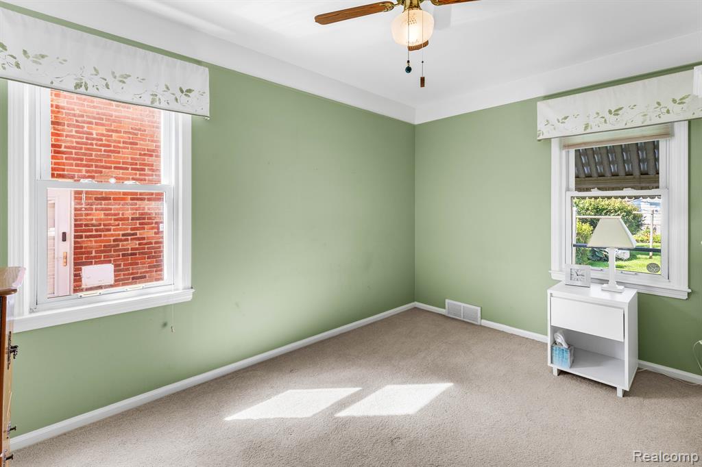 9301 SALEM, Redford, MI 48239 — Photo 13