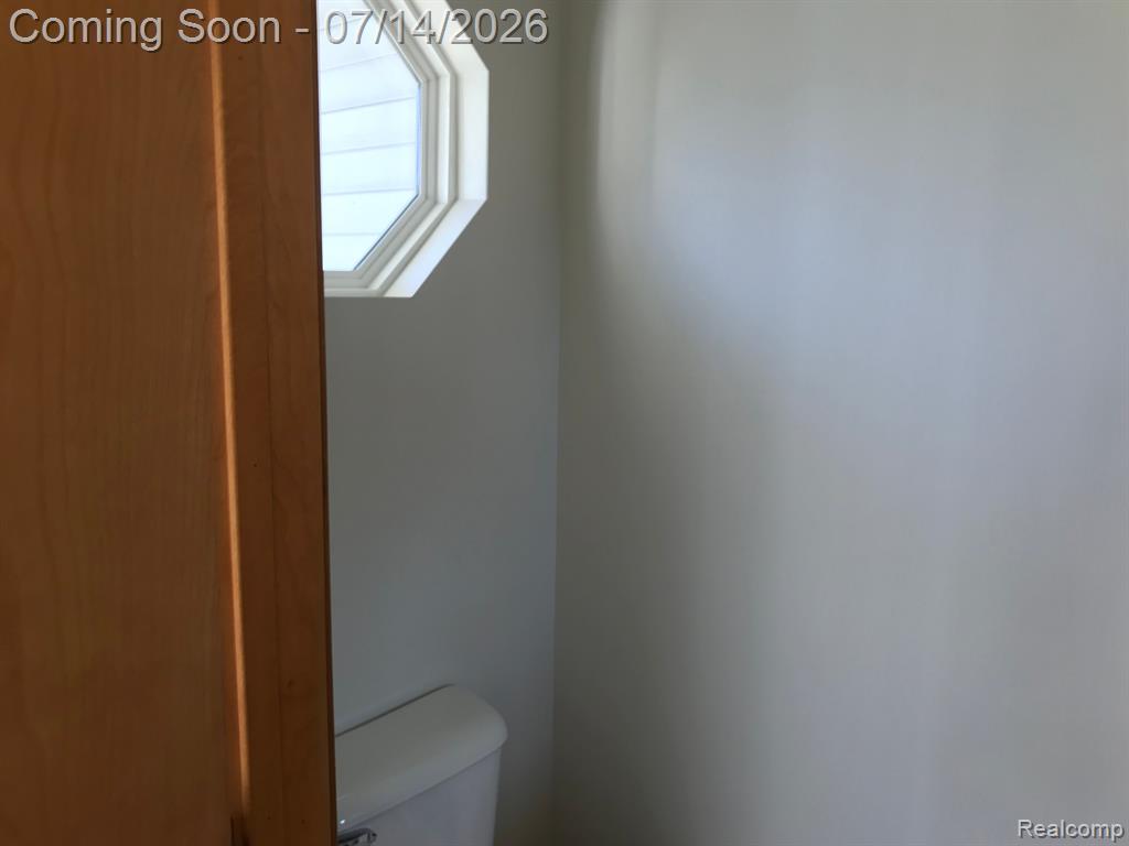 11826 N MAIN Street, Whitmore Lake, MI 48189 — Photo 17
