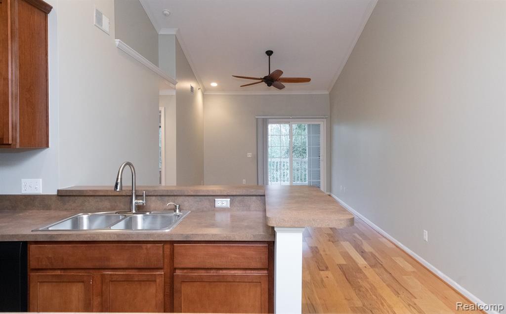 6600 TRILLIUM VILLAGE Lane, 23, Clarkston, MI — Photo 11
