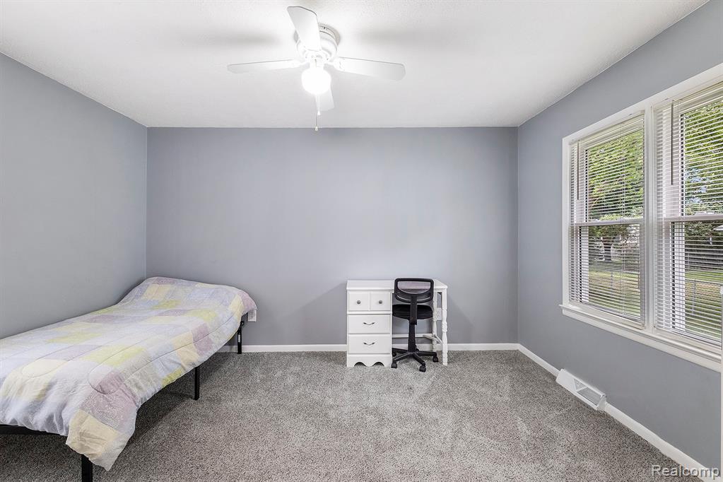 305 Center Street, Holly, MI 48442 — Photo 11