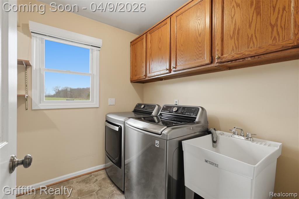 6005 Carscadden Way, Highland, MI — Photo 26
