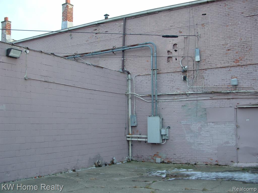 20650 Fenkell Avenue, Detroit, MI 48223 — Photo 20