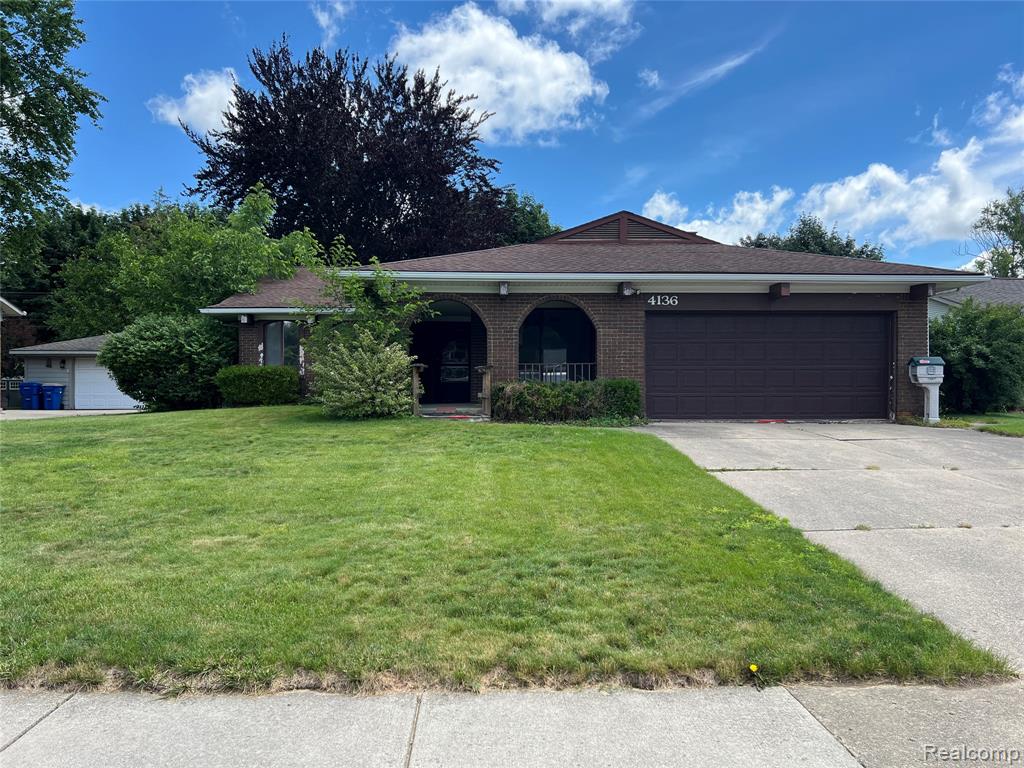 4136 Ironside Drive, Waterford, MI 48329 — front exterior