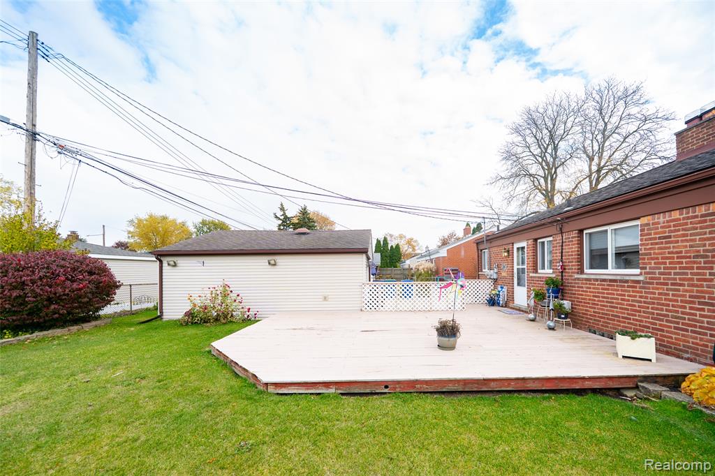 5247 Lyons Circle S, Warren, MI 48092 — Photo 5