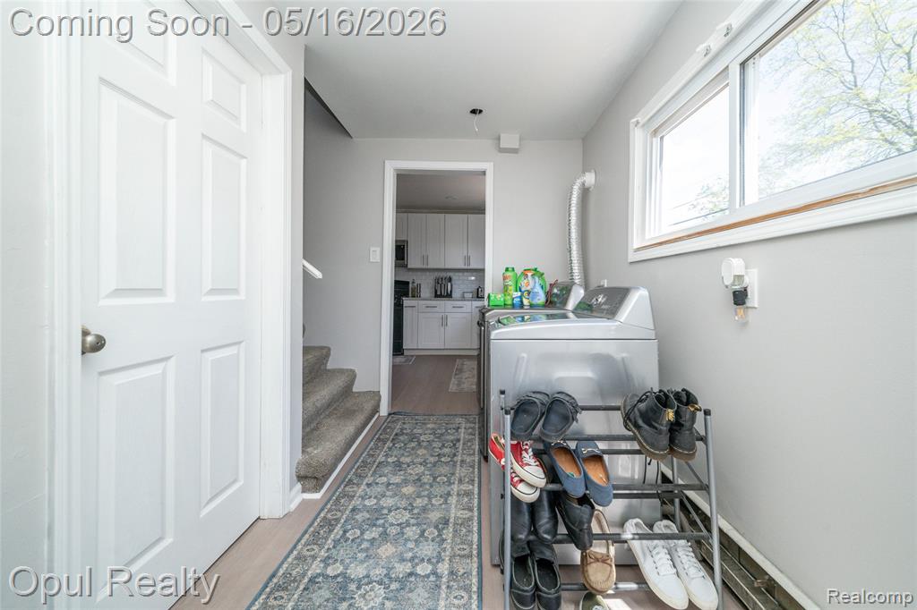 21001 Parker Street, Farmington, MI 48336 — Photo 26