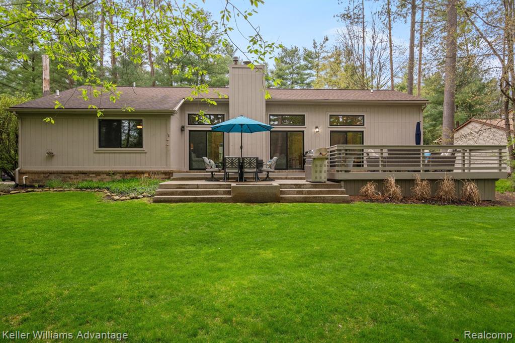 4081 PINESTEAD Drive, Commerce Twp, MI 48390 — Photo 23