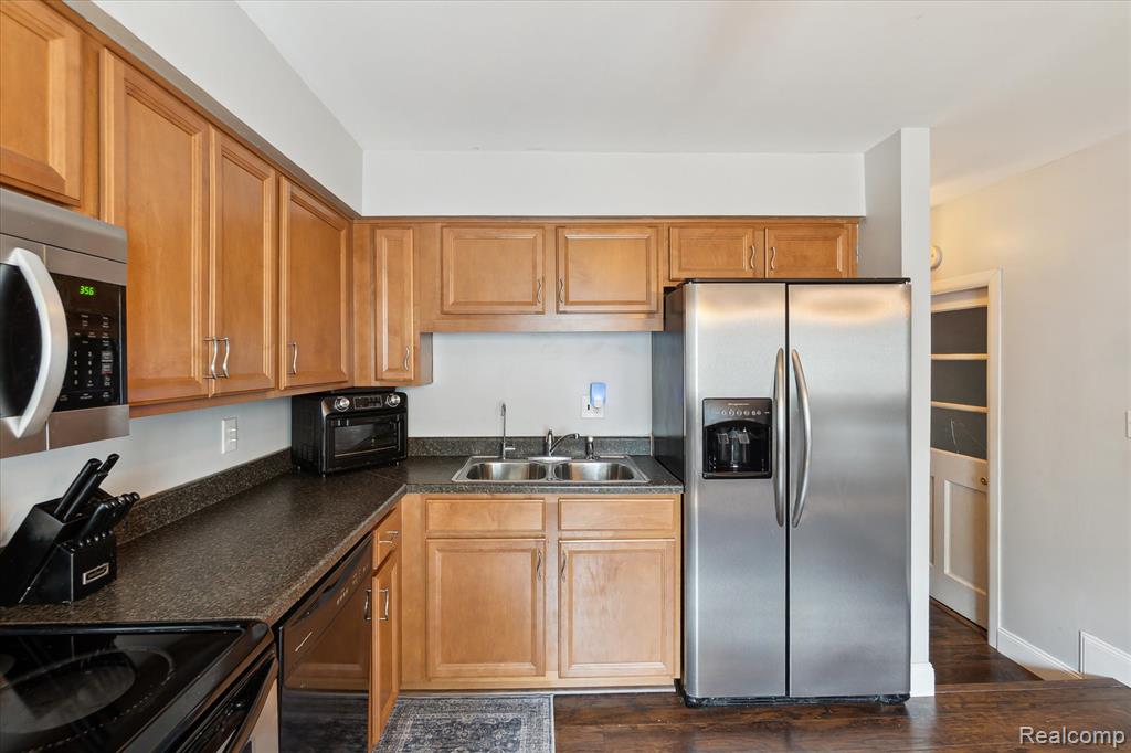 6279 Woodsdale Drive, Grand Blanc, MI 48439 — Photo 15