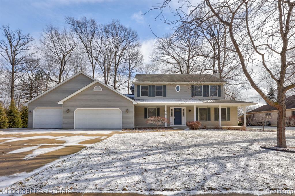 640 Timberwood Lane, Saginaw, MI 48609 — front exterior