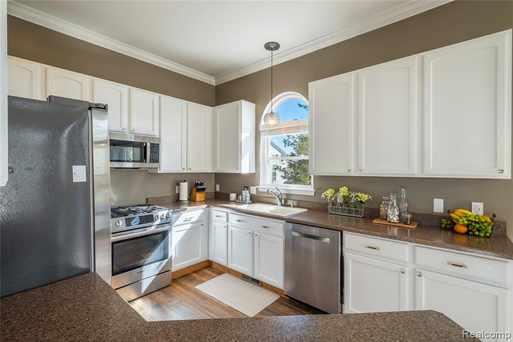 1245 Portsmouth Drive, Howell, MI 48843 — Photo 12