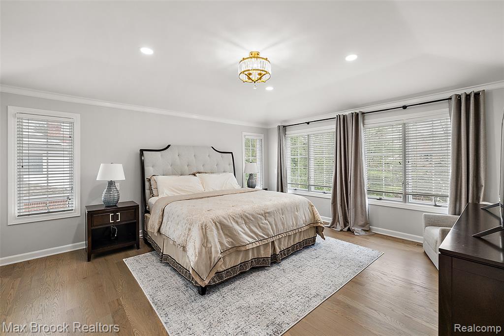 945 Wellsley Court, Bloomfield Hills, MI 48304 — Photo 20