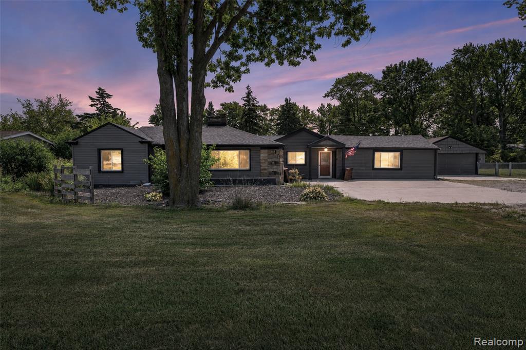 38250 S Groesbeck Highway, Clinton Twp, MI 48036