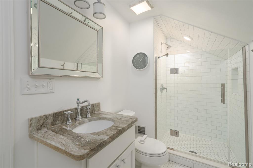 2036 Gardner Avenue, Berkley, MI 48072 — Photo 16