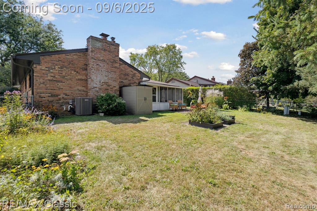 806 Abbey Lane, Milford, MI 48381 — Photo 35
