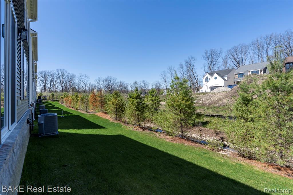 205 Mountain View Lane, Milford, MI 48381 — Photo 42