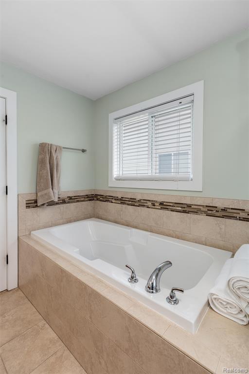 4790 Catalina Drive, Lake Orion, MI — Photo 30