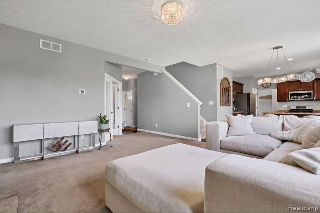 6873 Abbey Lane, Grand Ledge, MI 48837 — Photo 6