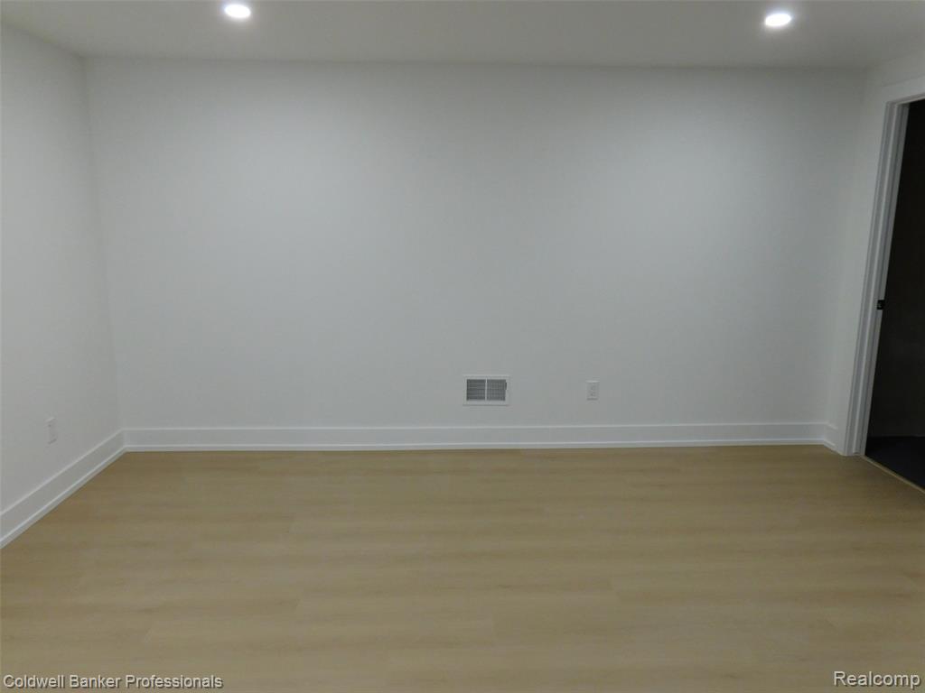 4247 Hampton Boulevard, Royal Oak, MI 48073 — Photo 50