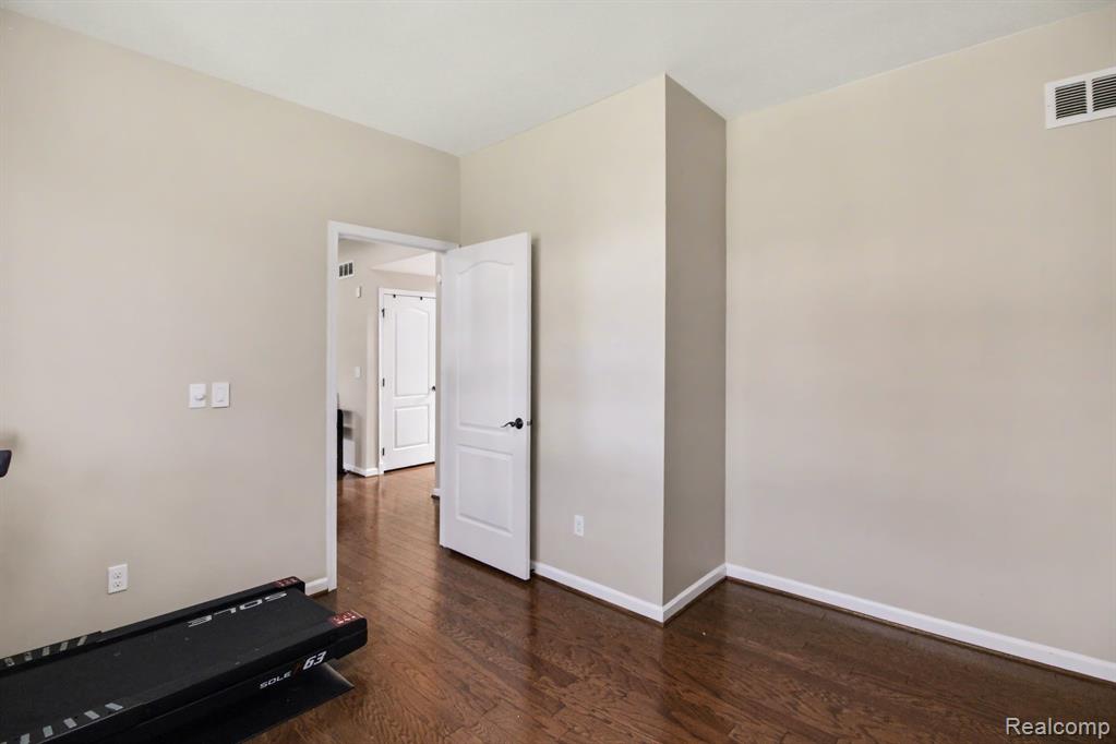 50371 LANGLEY Drive, Novi, MI — Photo 23