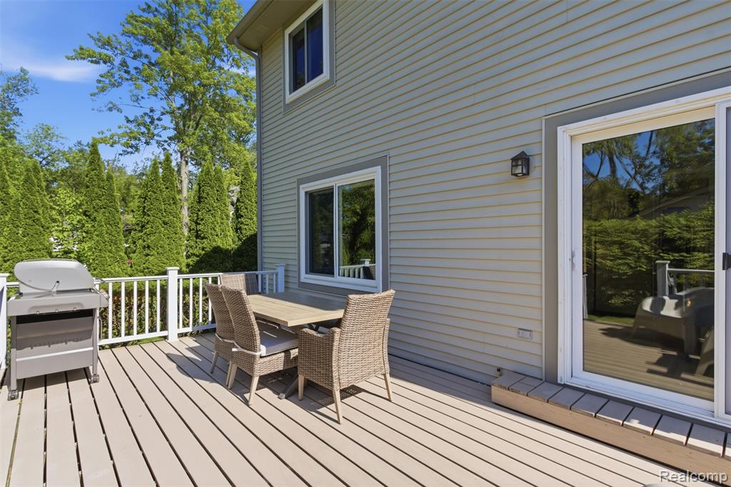6790 Edwood Avenue, West Bloomfield, MI 48324 — Photo 29