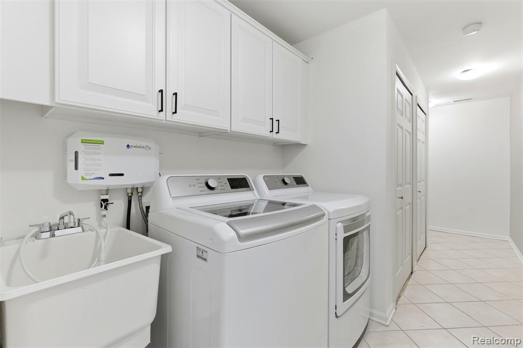 5259 Twin Oaks Drive, Sterling Heights, MI 48314 — Photo 13