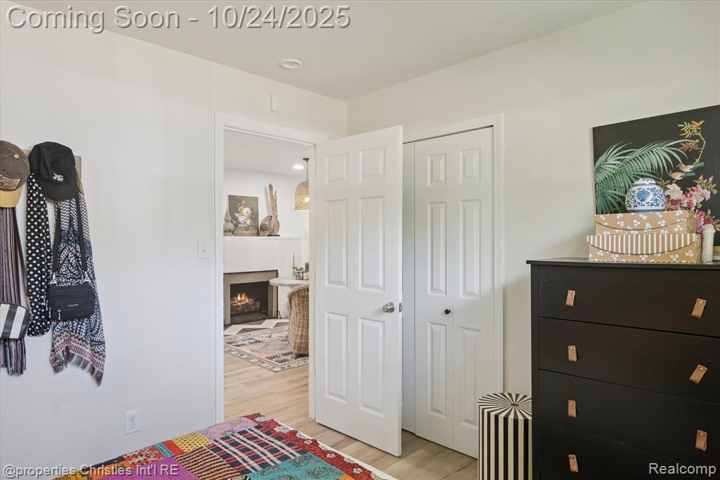 4066 Green Lake Road, West Bloomfield, MI 48324 — Photo 23