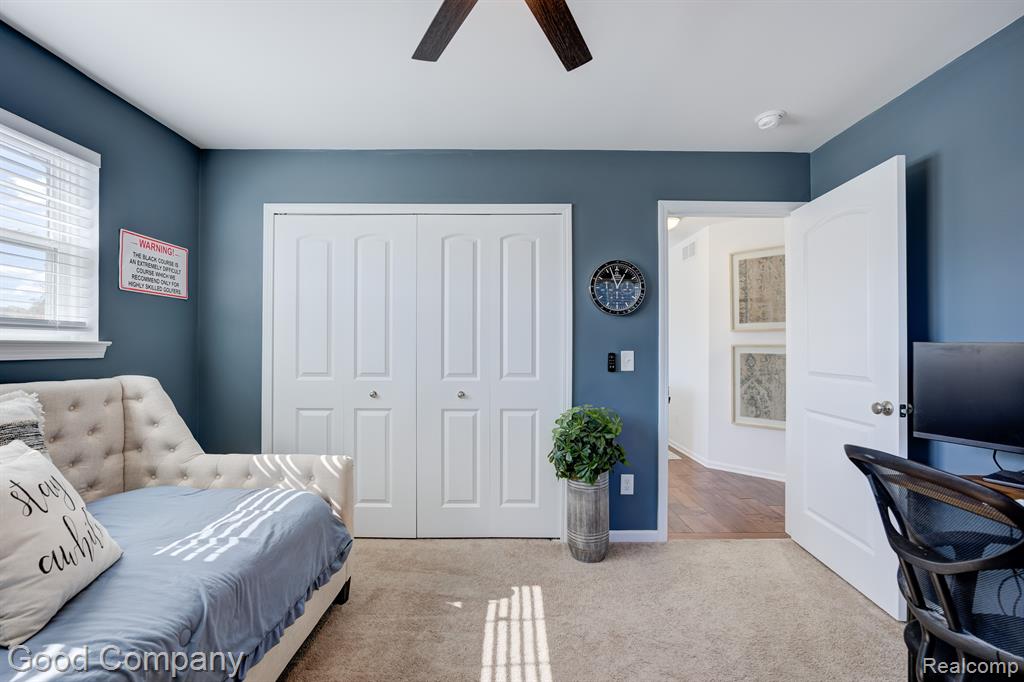 907 RIVERSTONE Court, Milford, MI 48381 — Photo 55
