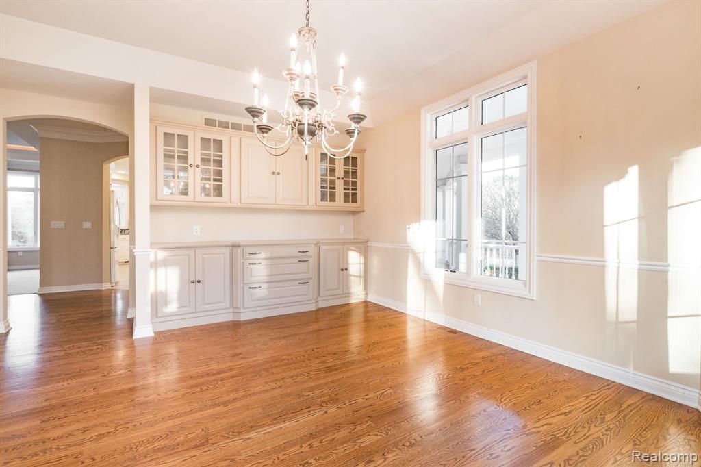 45950 W 11 MILE Road, Novi, MI — Photo 23