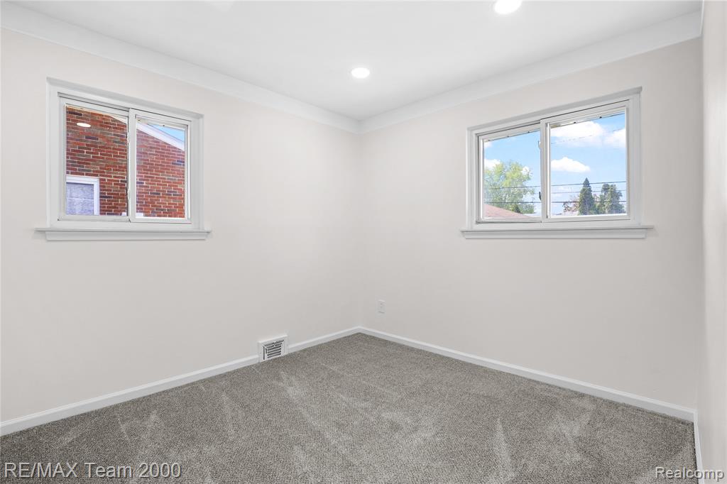 6135 Ardmore Street, Dearborn Heights, MI 48127 — Photo 16