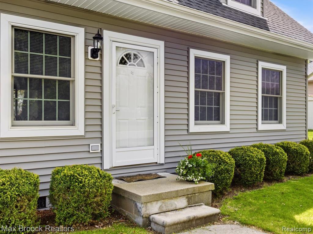 1561 S Delano Street, St. Clair, MI 48079 — Photo 4