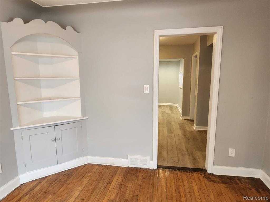 15000 Mayfield Street, Detroit, MI 48205 — Photo 9