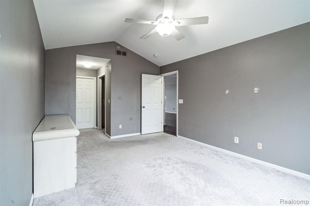 4205 CAMERON Circle, Walled Lake, MI 48390 — Photo 16