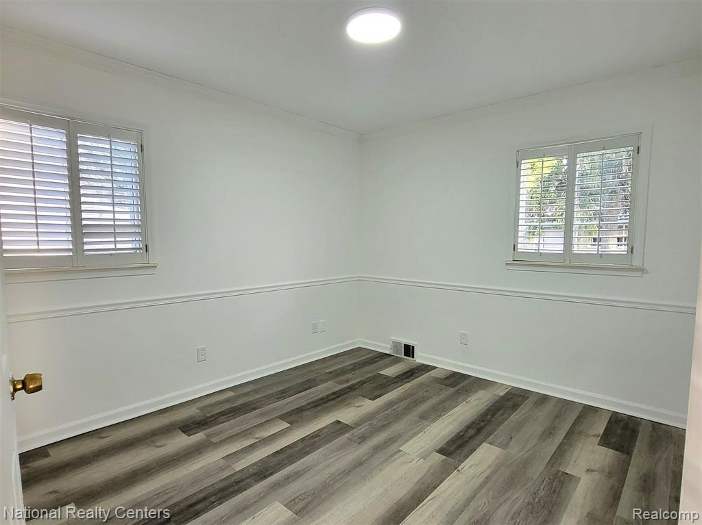 8404 BUSKO Avenue, Warren, MI 48093 — Photo 13