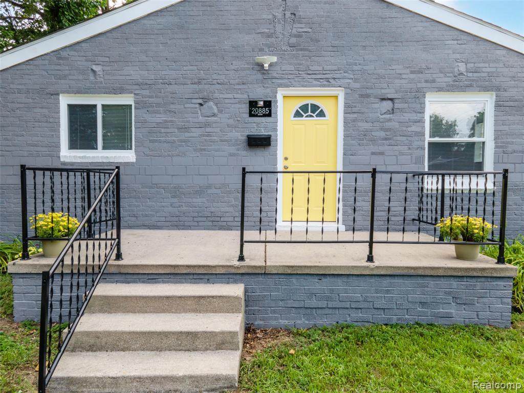 20885 Westview Avenue, Ferndale, MI 48220 — front exterior