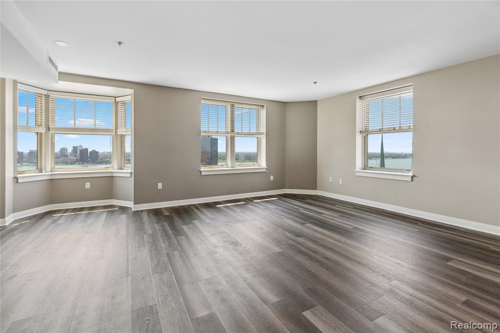 525 W Lafayette, 17D, Detroit, MI 48226 — Photo 12