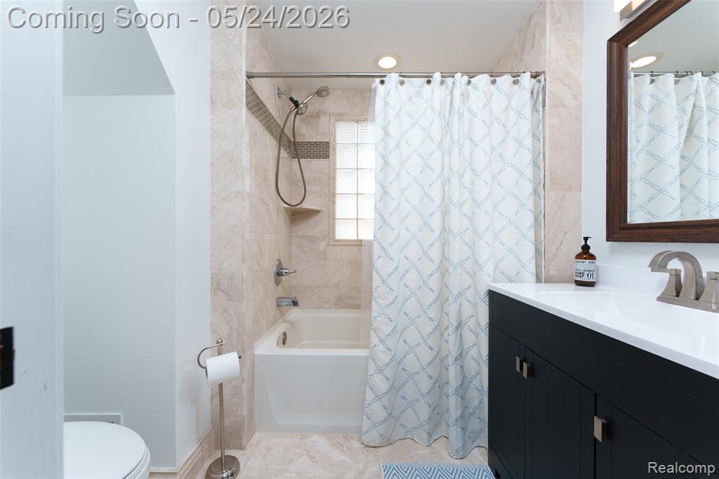 13800 12 Mile Road, South Lyon, MI 48178 — Photo 32
