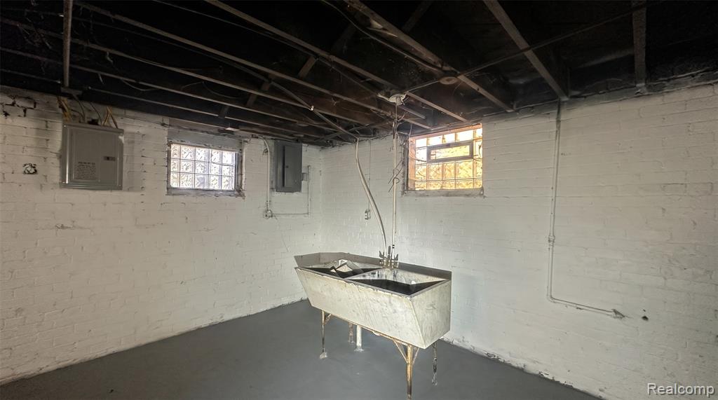 5771 Chatsworth Street, Detroit, MI 48224 — Photo 18