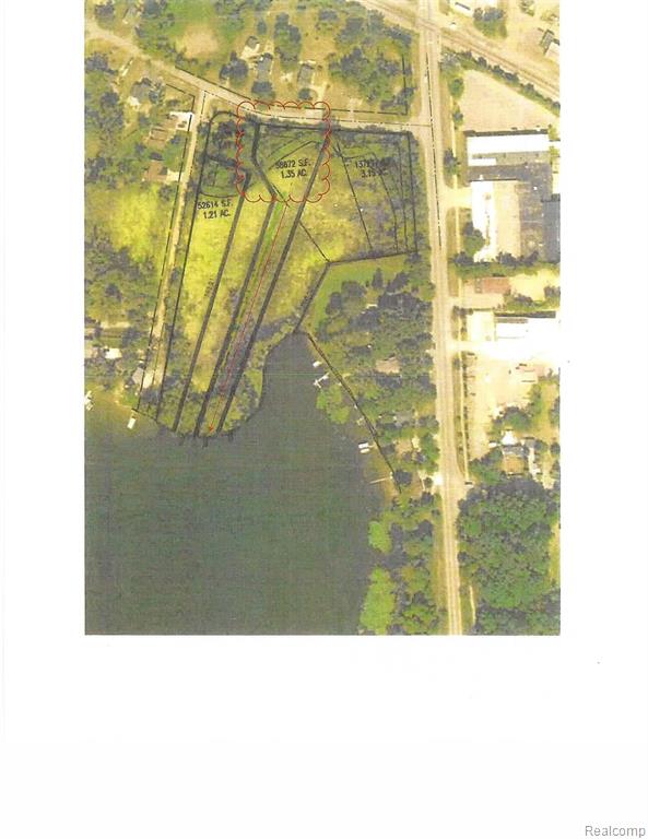 3053 MCCORMICK Drive, Waterford, MI 48328 — Photo 2