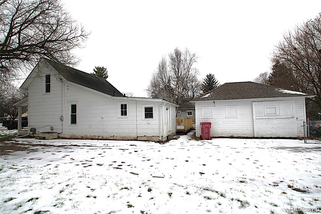 703 Queen Street, Owosso, MI 48867 — Photo 3