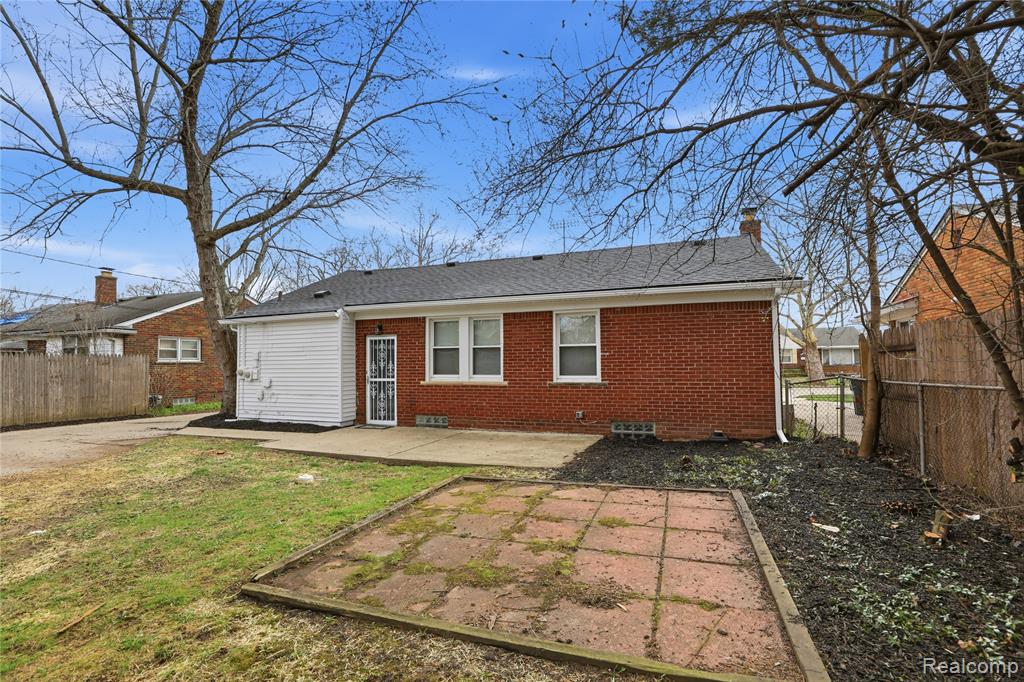23509 Parklawn Street, Oak Park, MI 48237 — Photo 35